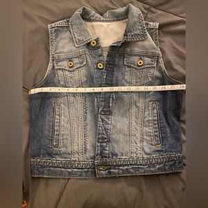 RL vest size S or XS see measurements